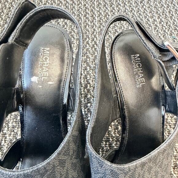 Michael Kors Women's Black T-Strap Slingback Buckle Platform Sandals Size 9.5 - Picture 6 of 8